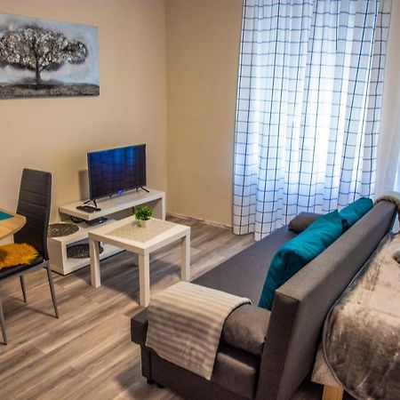Apartment & Room Eni 자그레브 외부 사진